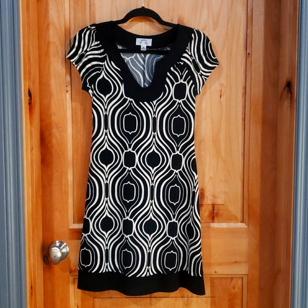 SWEET STORM short sleeve midi dress